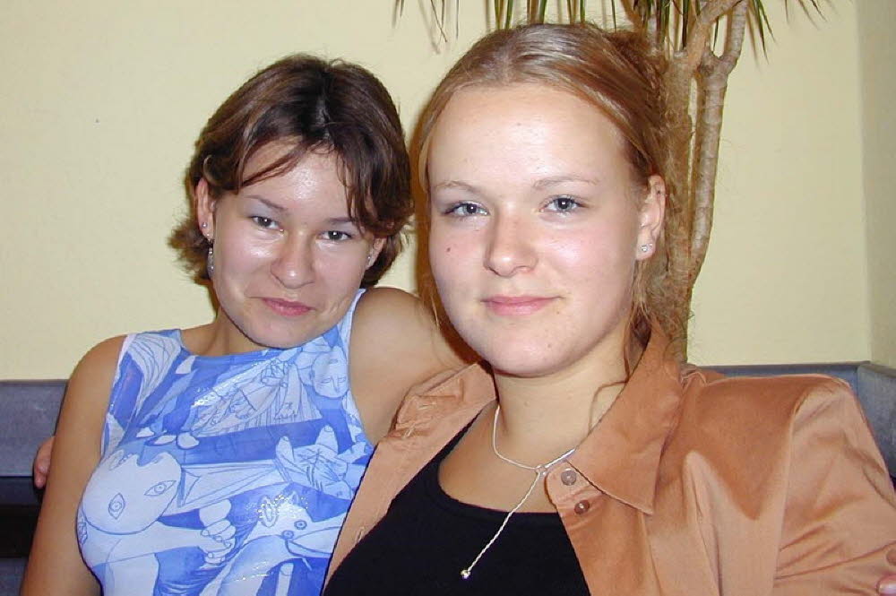 Nadine + Katrin 2001